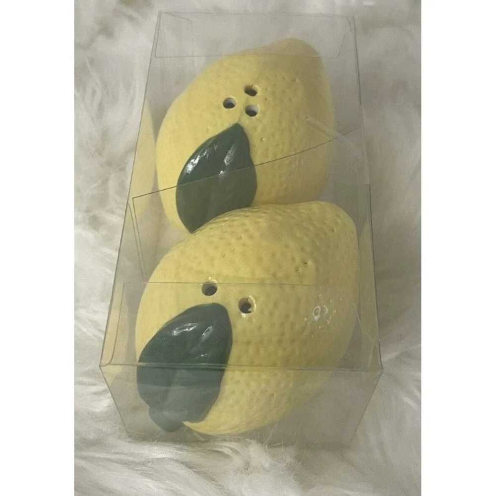 Lemon Salt And Pepper Shakers Yellow Kitchen Decor *BRAND NEW*